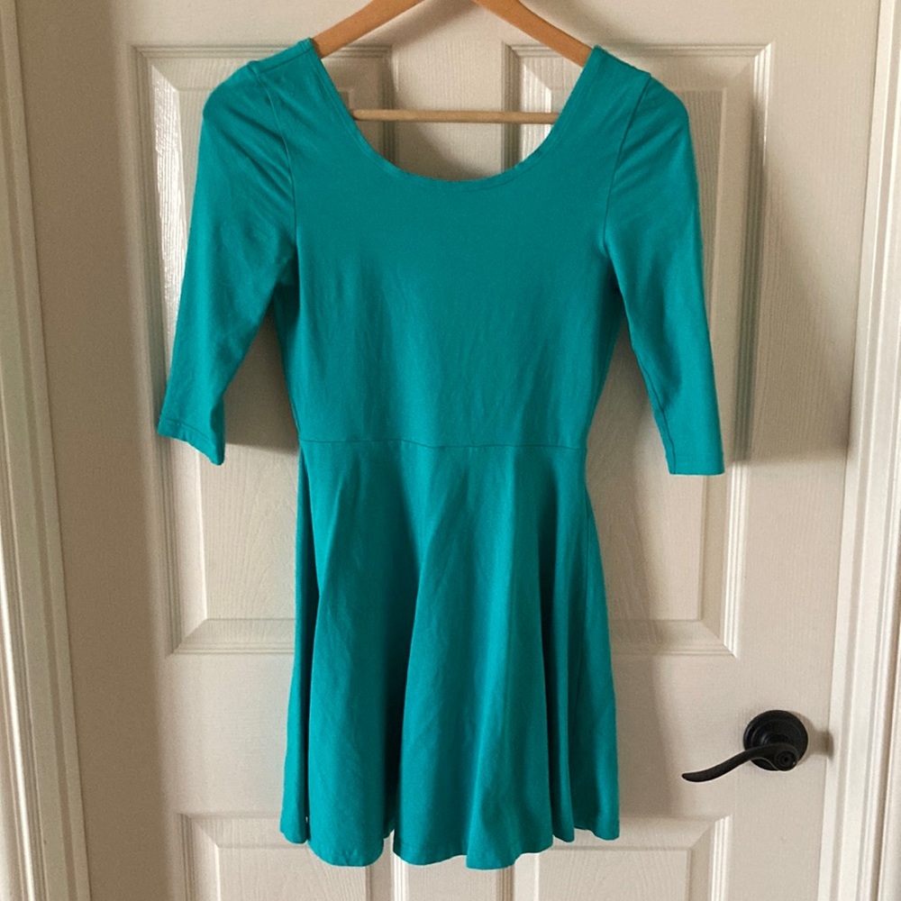 Express Short Sleeve Green Fit Flare Mini Dress Size XS Party Stretch Soft EUC